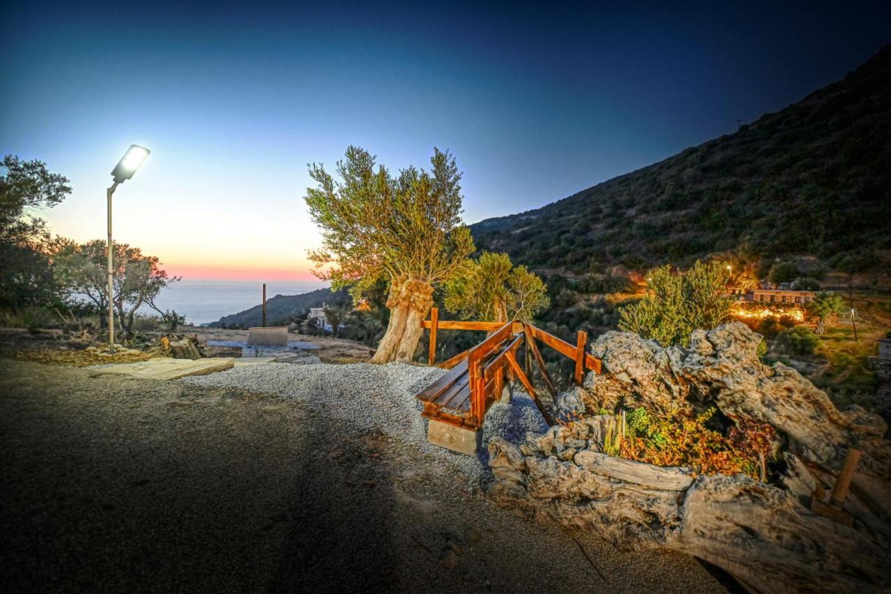 "Pefkopetro" Traditional House Keramotí Dış mekan fotoğraf