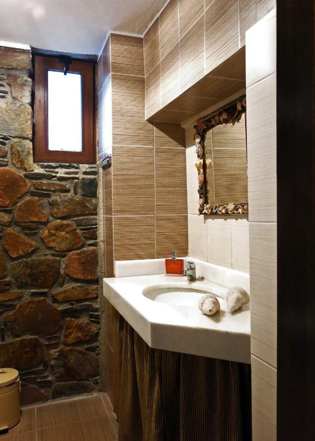 "Pefkopetro" Traditional House Keramotí Dış mekan fotoğraf